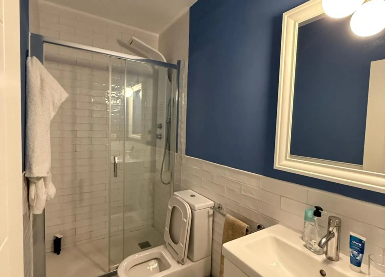 Friendly Host Apartment Barcelona