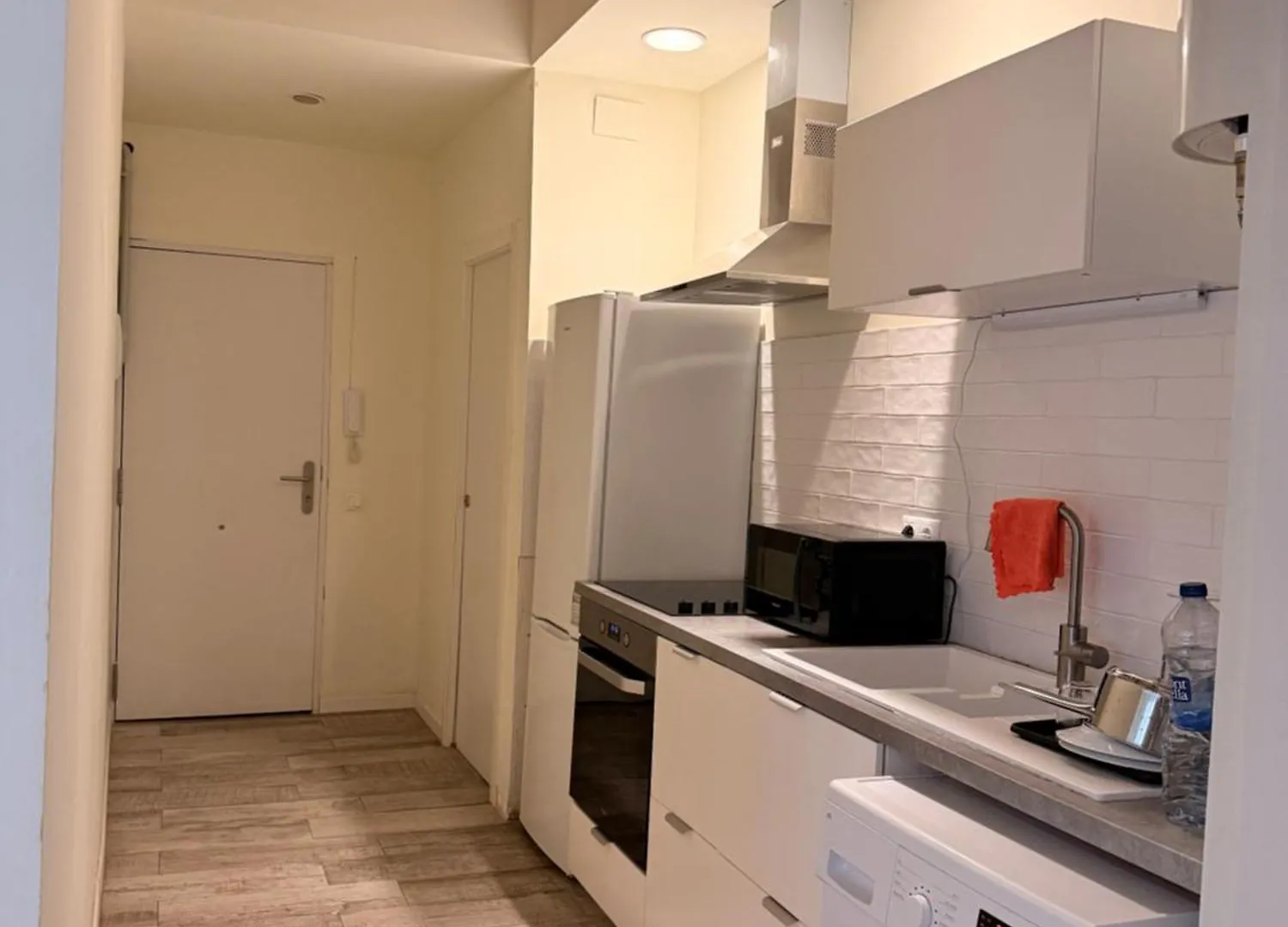 Friendly Host Apartment Barcelona