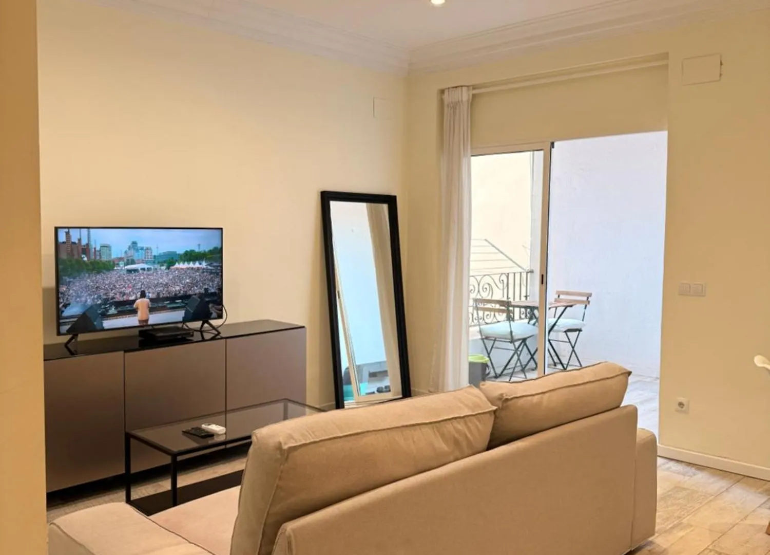 Friendly Host Apartment Barcelona Spain